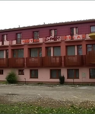 HOTELY A <br> <span>PENZIÓNY</span>